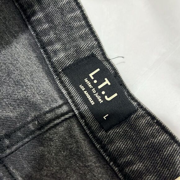 L.T.J. Letter To Juliet raw hem cutoff washed black denim jean shorts Large NWT - Picture 12 of 14